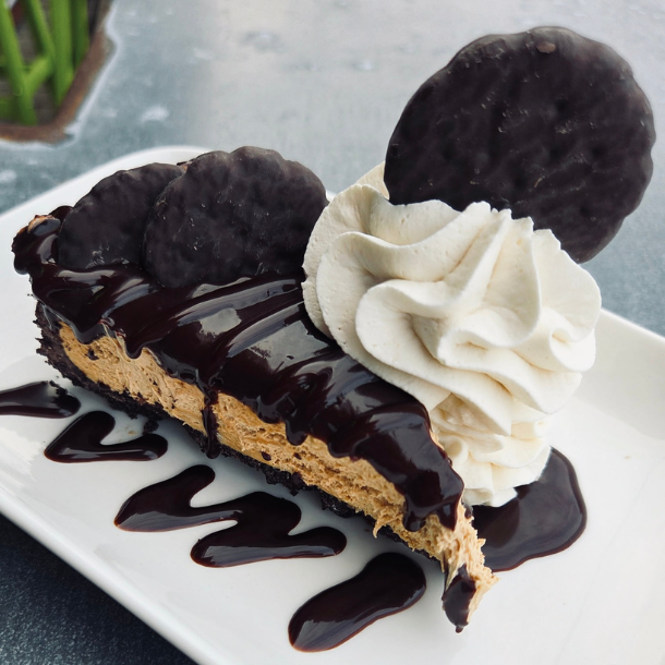 Mint Cookie Mousse Pie