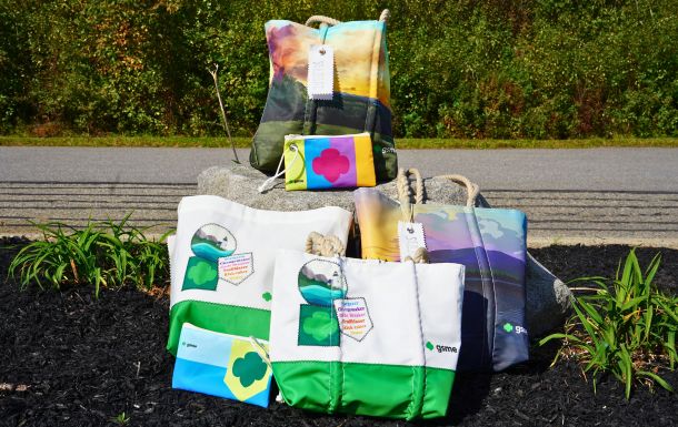 sea bags totes, crossbody bag, and wristlets